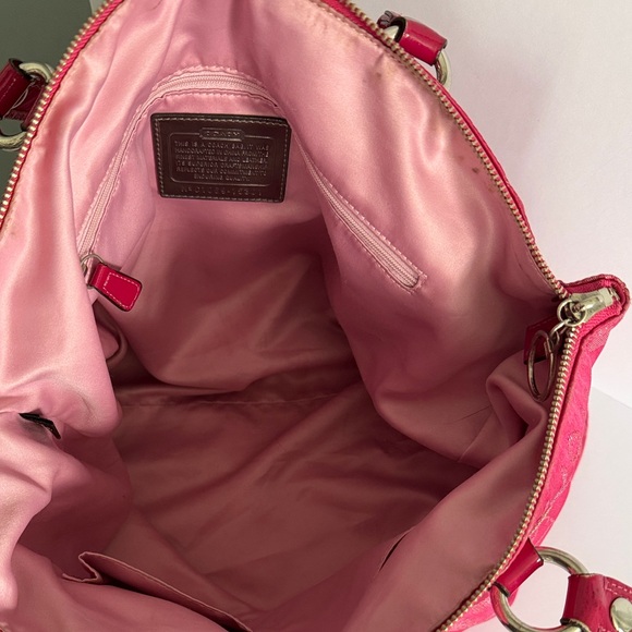 Coach Poppy Storypatch Limited Edition Hot Pink Tote - Picture 3 of 16